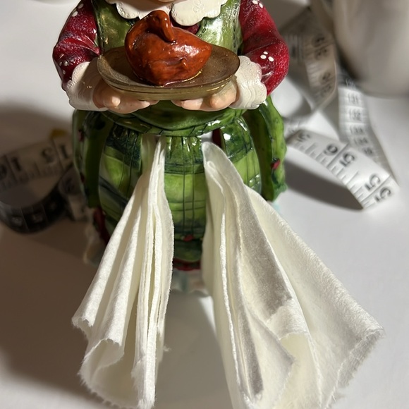 Mrs Claus Napkin Holder With Goose On A Serving Tray - Picture 10 of 10